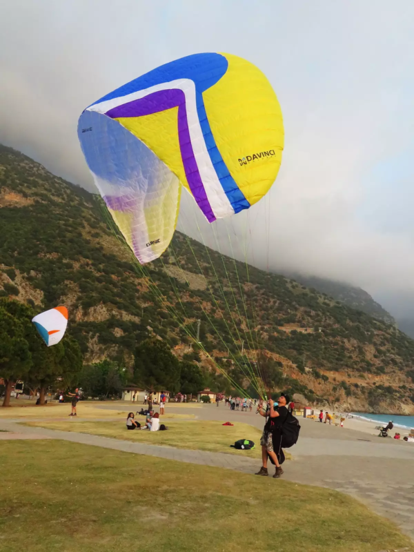 Single Kanatlarımız CLASSIC MİD EN-B Davinci Gliders Yamaç Paraşüt Ekipmanları