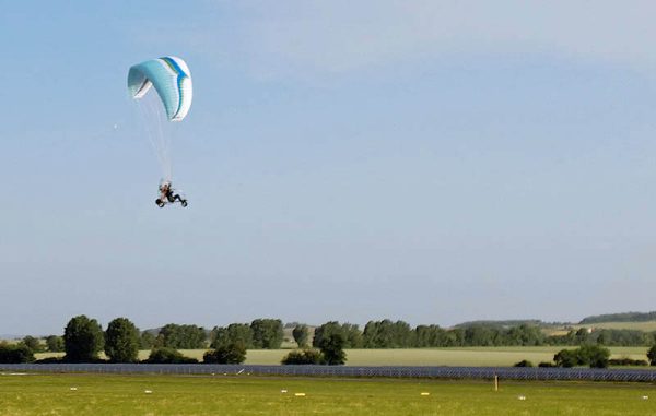 Kanatlar İndependence T-Fighter Trike 2024 Yamaç Paraşüt Ekipmanları